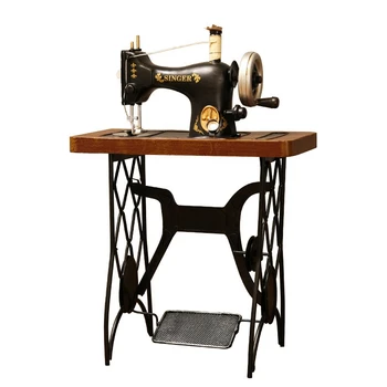 Винтажная железная модель швейной машины Украшения витрины магазина одежды Украшения старых предметов Творческие ремесла