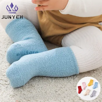 Детские носки из 100% хлопка, Зимние Утепленные Бутик-Леггинсы для новорожденных, Противоскользящая обувь для малышей, Коралловые флисовые носки для младенцев 0-12 м