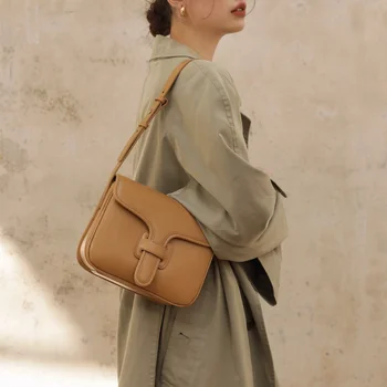 2023 Модные брендовые новые универсальные маленькие квадратные сумки подмышками, модная дизайнерская сумка-мессенджер через плечо, кожаный кошелек